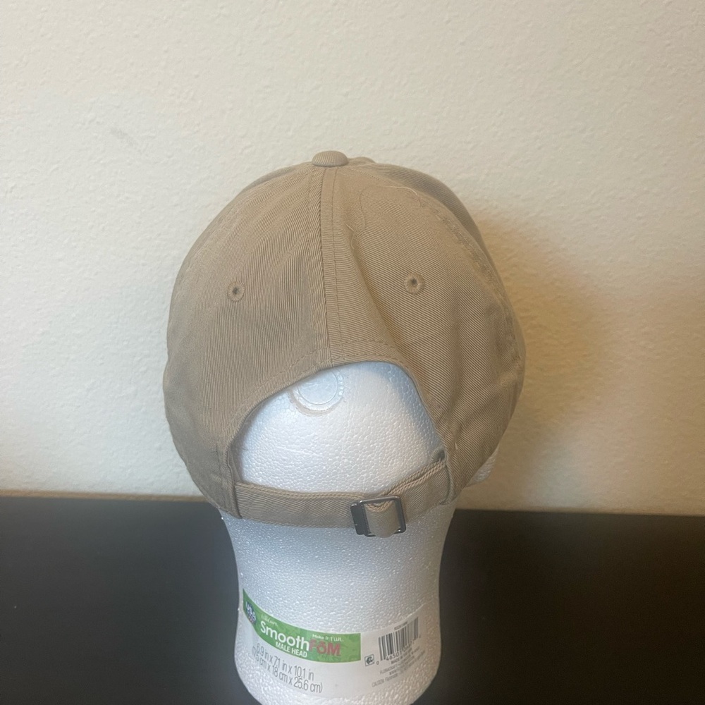 Nike Beige Hat With Nike Swoosh In Side In Excellent Condition - Picture 4 of 6